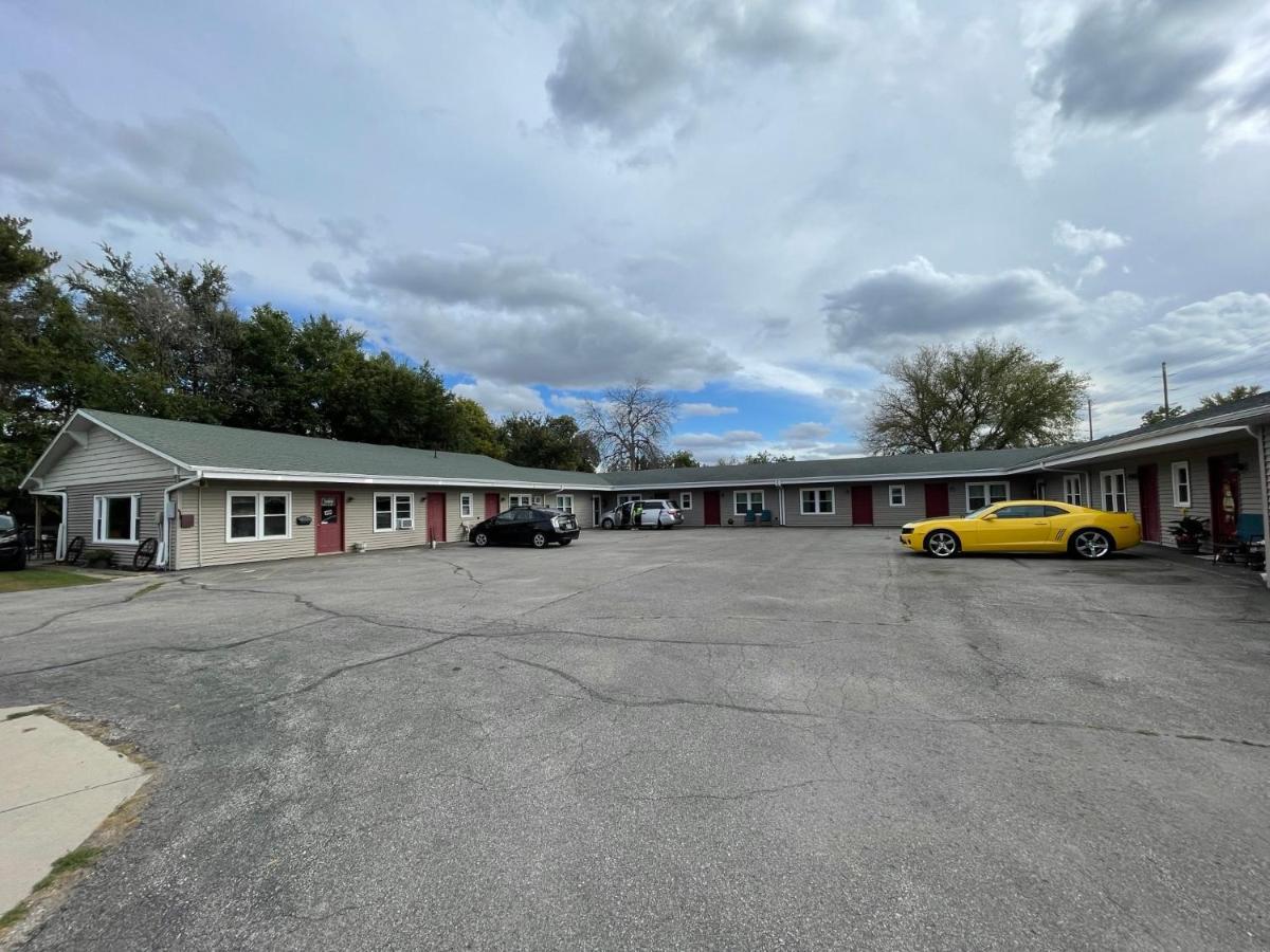 The Village Motel Steamboat Rock Extérieur photo